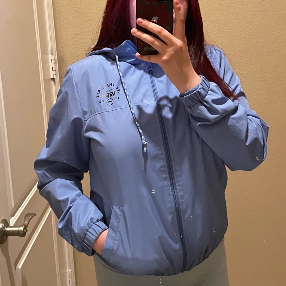 women’s vans windbreaker